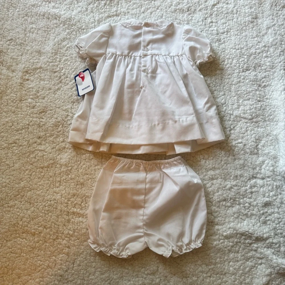 NWT Petit Ami White Embroidered Baby Dress Peter Pan Lace Trim Collar Bloomers